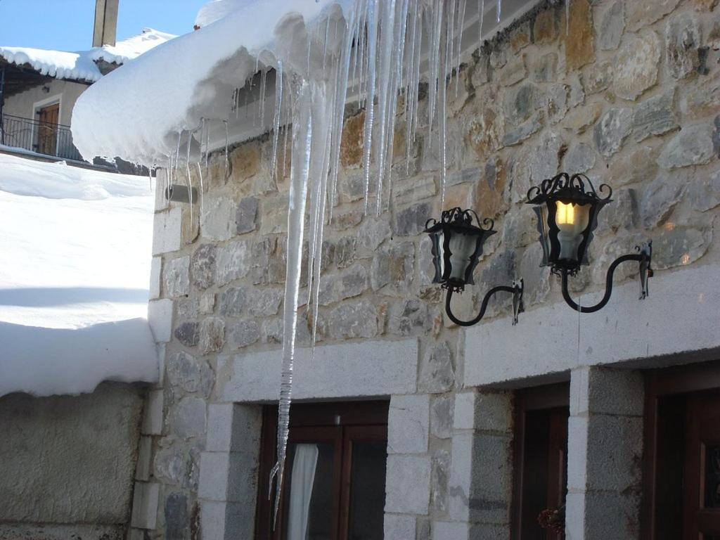 Ξενωνασ Σελινουντα Hotel กอสมาส ภายนอก รูปภาพ