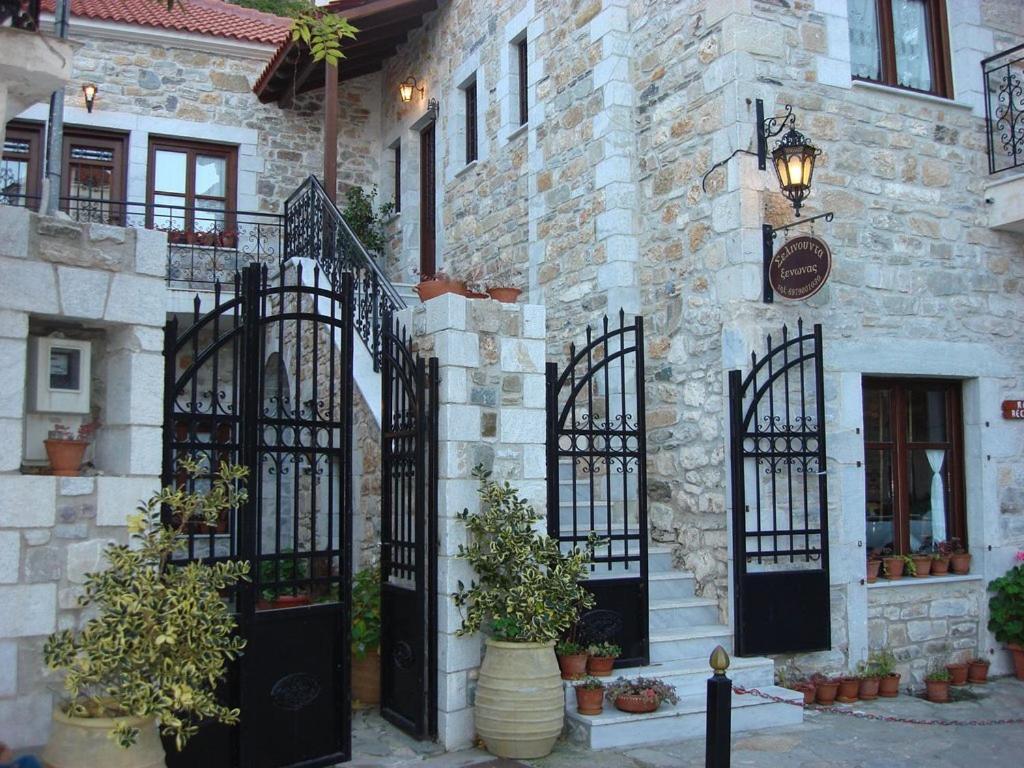 Ξενωνασ Σελινουντα Hotel กอสมาส ภายนอก รูปภาพ