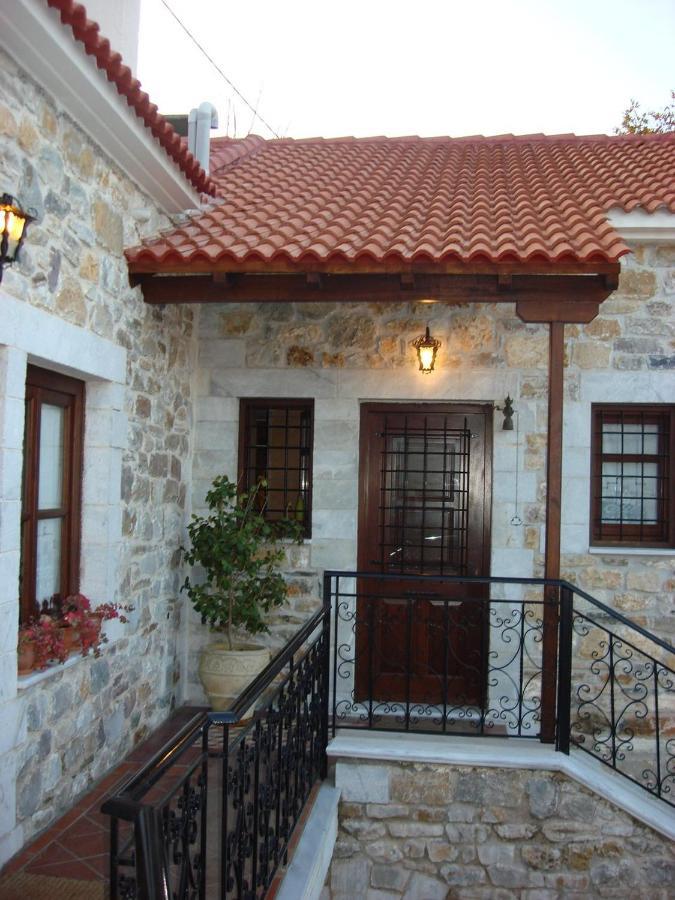 Ξενωνασ Σελινουντα Hotel กอสมาส ภายนอก รูปภาพ