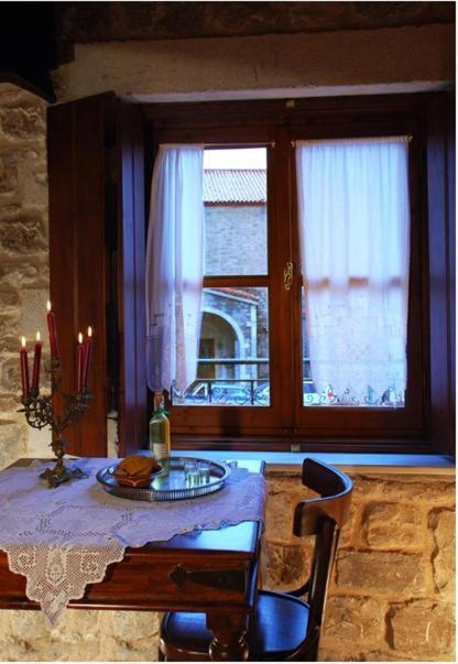 Ξενωνασ Σελινουντα Hotel กอสมาส ภายนอก รูปภาพ