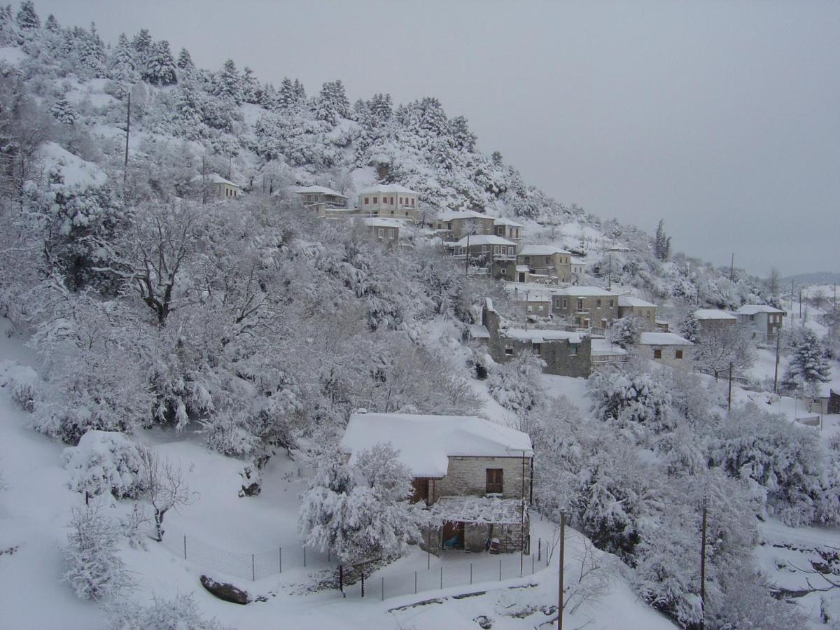 Ξενωνασ Σελινουντα Hotel กอสมาส ภายนอก รูปภาพ